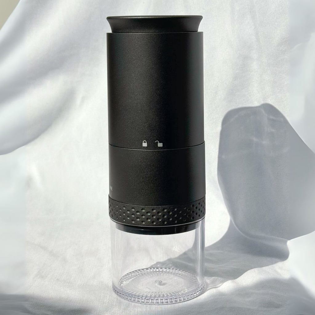 Black Gustosa electric coffee grinder – compact and portable design